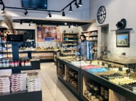 Turkse ‘kikkererwtsnoepjes’ bij Tataroğlu in de Jan Eef