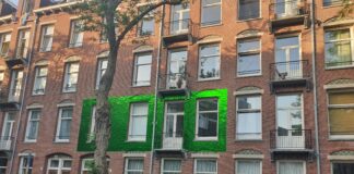 Wat heeft deze knalgroene gevel in de Maarten Harpertsz Trompstraat te betekenen?