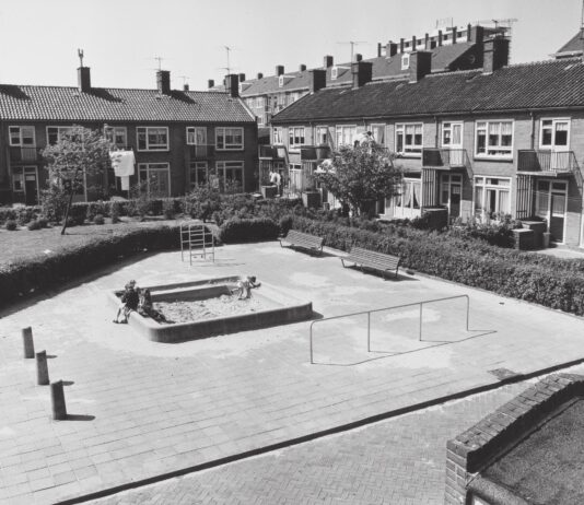 Zoeken naar het originele Aldo van Eyck-klimrek