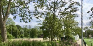 Vijf banen voor nieuwe vereniging Tennis in West