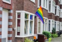 West hangt de regenboogvlag uit na brandstichting in studentenflat