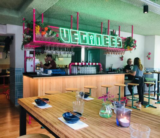 Bij de Veganees is alles vegan én Aziatisch