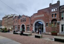 Vintage per kilo in De Hallen