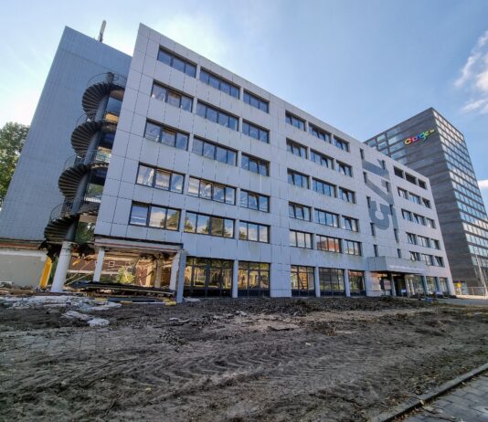Kantoorgebouw Postjesweg maakt plaats voor woningen