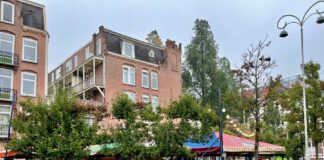 Karavaan moet windschermen en parasols weghalen