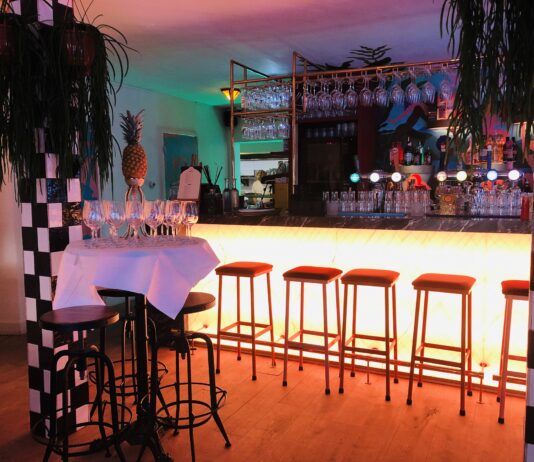 De stek van Douwe Bob is open