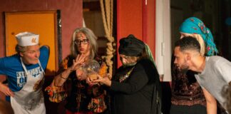 Chicken Haalhaal, het theaterfeuilleton van Amsterdam West