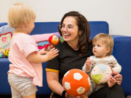 Bij AKROS kinderdagverblijven in De Baarsjes is iedereen welkom!
