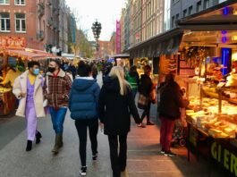 Raadspartijen willen op marktdagen goedkoper parkeren bij Ten Katemarkt
