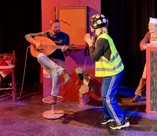 Chicken Haalhaal: love is in the air