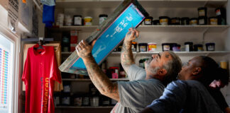 De coolste zeefdrukkers van de stad draaien overuren