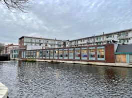 Plan voor woningen op dak Aldi Postjesweg