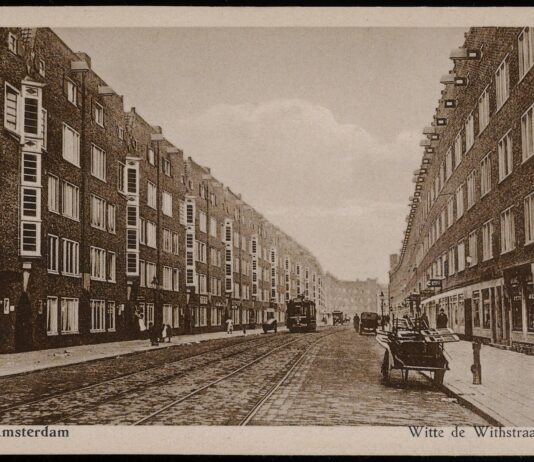 Groeten uit de Witte de Withstraat