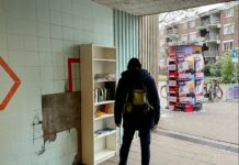 Boekenkast toch weer terug in tunnel
