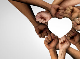 Stilteprotest tegen zinloos geweld in Osdorp