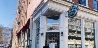 3 Wijzen uit Oost nemen Bar Mick over