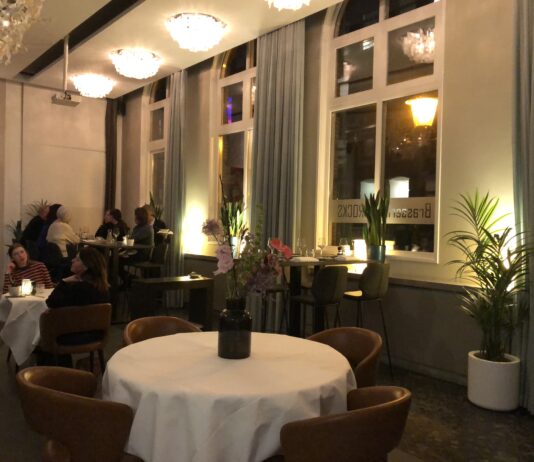 Horecastudenten in Oud-West koken voor Oekraïne