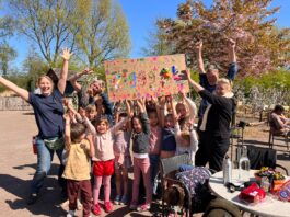BSO-helden van Natuurfontein zamelen een fortuin in voor voedelbos Westerpark