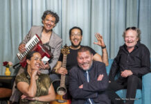 Actrice Helen Kamperveen te gast bij De Niet ZO Late Night Show