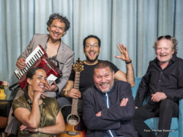 Actrice Helen Kamperveen te gast bij De Niet ZO Late Night Show