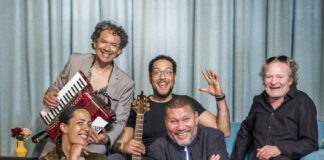 Actrice Helen Kamperveen te gast bij De Niet ZO Late Night Show