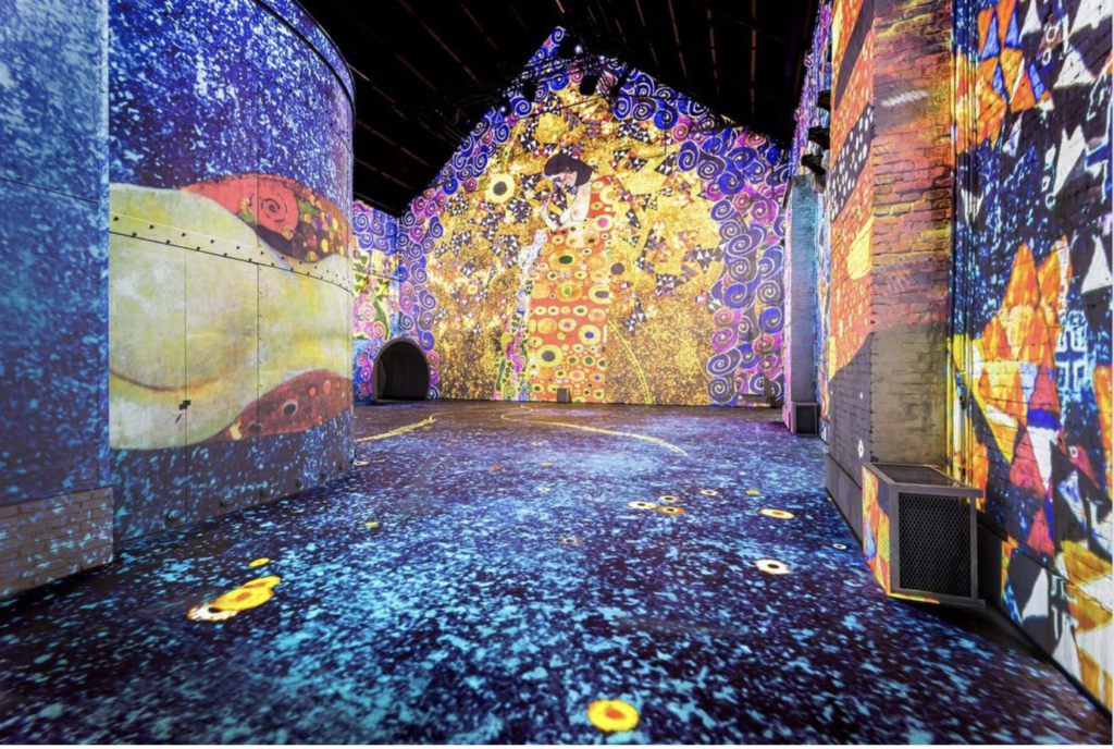Fabrique Des Lumieres Opent Vandaag Met Klimt En Hundertwasser Nieuws De Westkrant