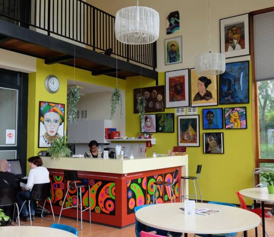 7 plekken in (Nieuw-)West voor gratis iftar-maaltijden