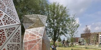 Buurtfeest in Houthavenpark met muziek en kraampjes