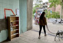 En alweer is de boekenkast terug in de tunnel