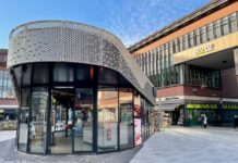 Plein Festijn met hapjes, kinderactiviteiten en cadeaubonnen