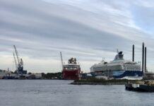 Cruiseschip voor duizend vluchtelingen in haven West