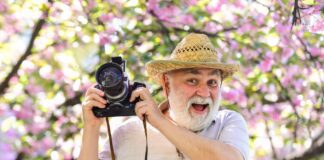 Zingen, dansen en levensverhalen schrijven: culturele zondag voor senioren