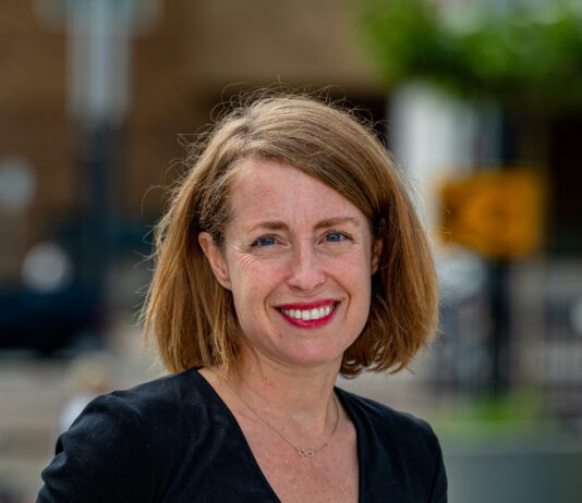 Parkeren in de Kolenkit – Column Ester Fabriek, dagelijks bestuurder stadsdeel West