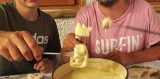 IJs eruit, kaasfondue erin in pand IJscuypje Westerpark