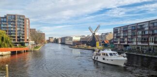 Nieuwe kademuur bij Molen De Otter