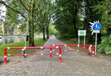 Barrière tegen fietsers Erasmuspark