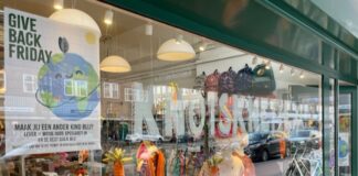 Speelgoed schenken als alternatief voor gekte Black Friday