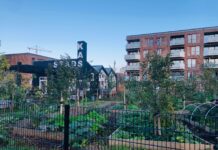 Duurzame Speelgoedmarkt in Stadskas Tuin van Toorop