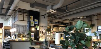 Bij The Villy drink je buurtkoffie en krijgt je hond een koekje