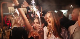 West krijgt het grootste overdekte terras van de stad