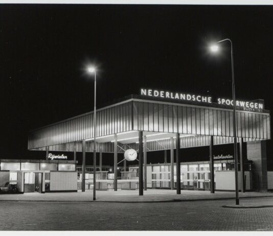 Nieuw station Sloterdijk in 1956