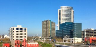Nieuwe woningen en kantoren boven sporen Sloterdijk?