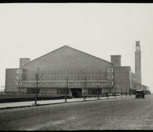 ‘Klokkentoren Centrale Markthal herbouwen’