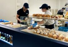 Domweg gelukkig met ‘maritozzo’ (roombol) van bakkerij Salvo