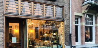 Hier kopen bewoners van De Baarsjes hun kimono