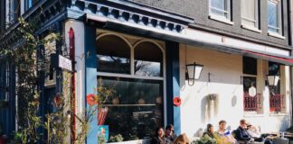 Café L’Affiche in Oud-West blinkt uit in eenvoud