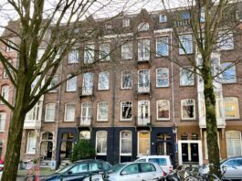 Woningen Hugo de Grootkade gekraakt