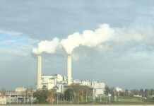 Cilinders met lachgas ontploffen in afvaloven