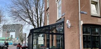 Nieuw eetcafé in pand Pikoteo Houtmankade