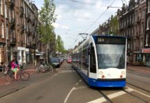 ‘Stad autoluw en meer woningen? Bezuinig dan niet op ov’